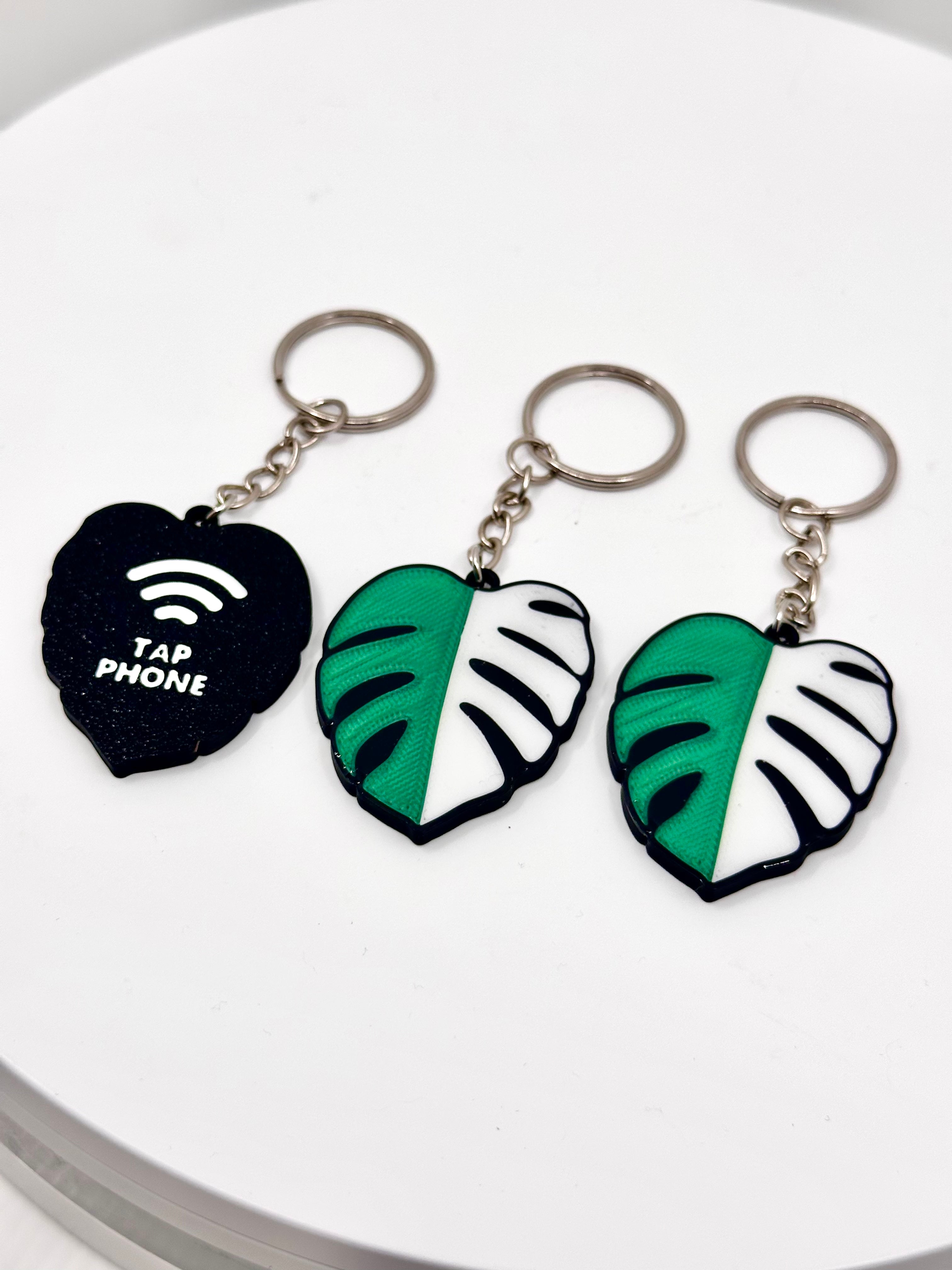 Monstera keychain nfc tag albo halfmoon- Digital business card - resin coating